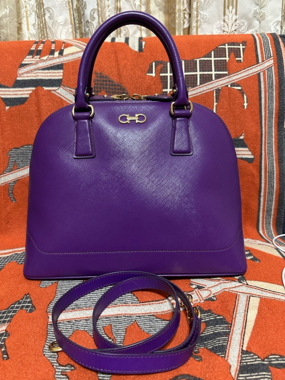 SALVATORE FERRAGAMO ❤️🌟PURPLE DARINA SATCHEL W/ DETACHABLE LONG STRAP⭐️